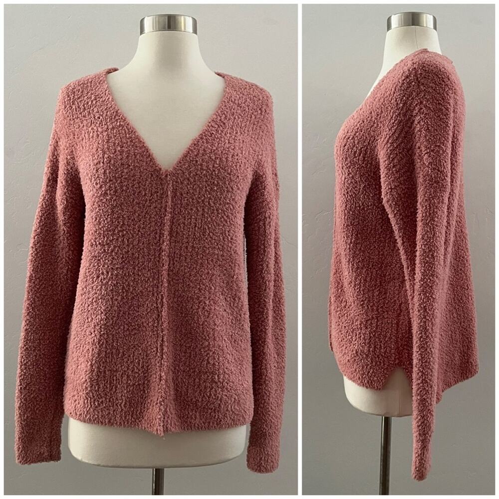 Cupcakes and Cashmere Sweater Women's Small V-Neck Pullover Soft Cozy Comfy NEW